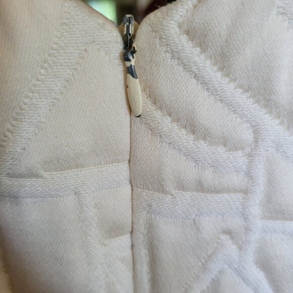 Handmade embroidered geometric pattern embellished wedding dress - Size 6 - Picture 7 of 8